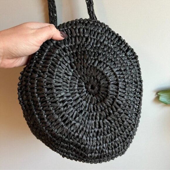 Aritzia Main Character Black Woven Hobo Paper Handbag - Picture 10 of 10